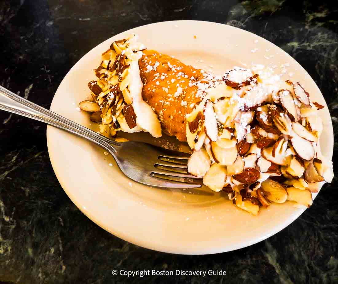 Cannoli in Boston's North End