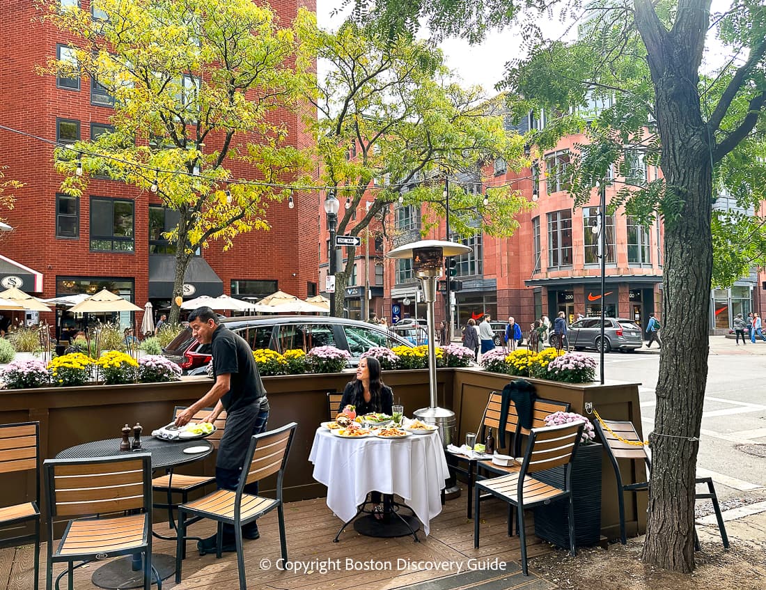 Sidewalk dining on Newbury Street in Back Bay