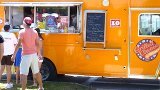 Boston's Food Trucks Specialties | Lobster, Cupcakes, Chowder, BBQ, More!