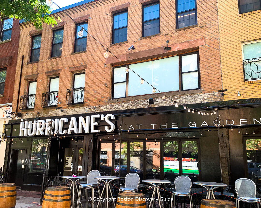 Outdoor seating at Hurricane's at the Garden